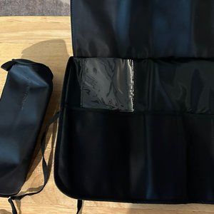 2 Victoria's Secret Cosmetic Bags **New